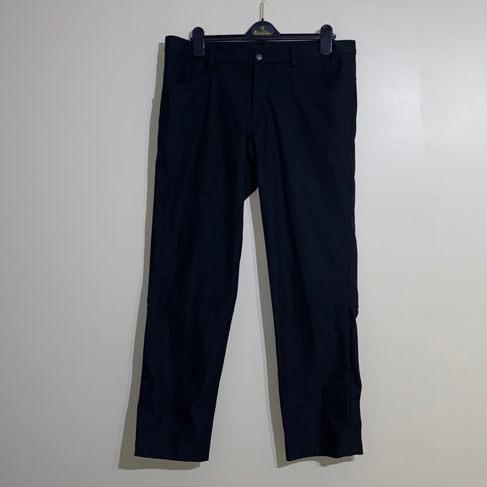 Lululemon Men’s Black Straight Leg Trousers